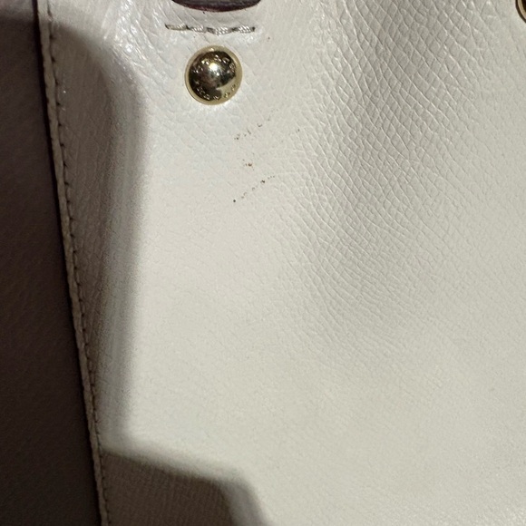 Coach Cream and Tan Leather Handbag - Picture 12 of 15